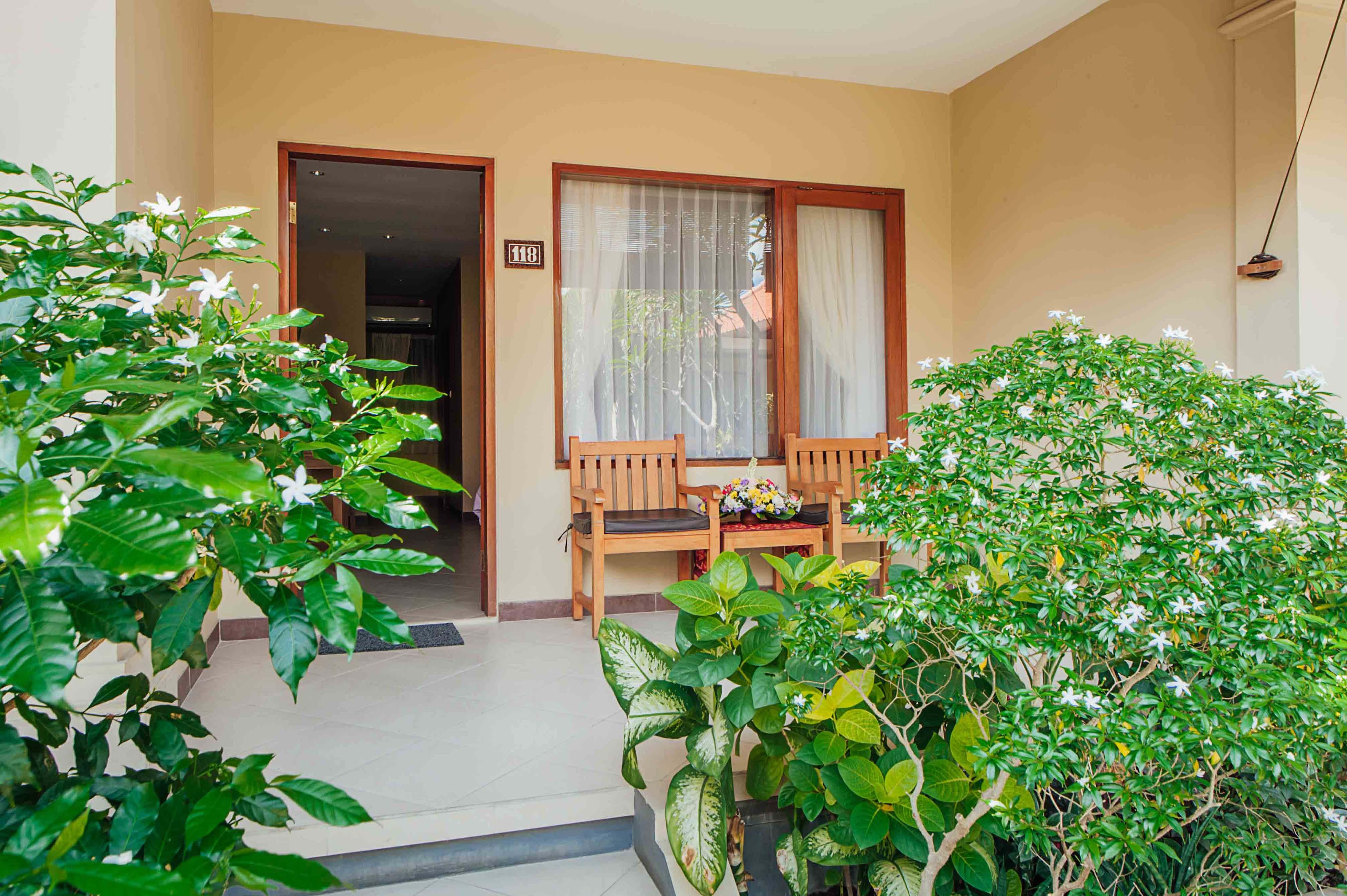 Kuta Puri Bungalows, Villas And Resort Exterior foto